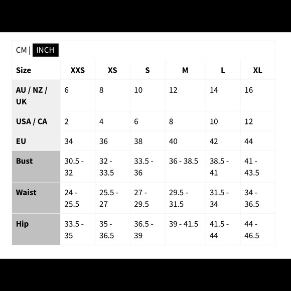 BlackMilk Elephant Walk Reversible Crop Top - Picture 13 of 13